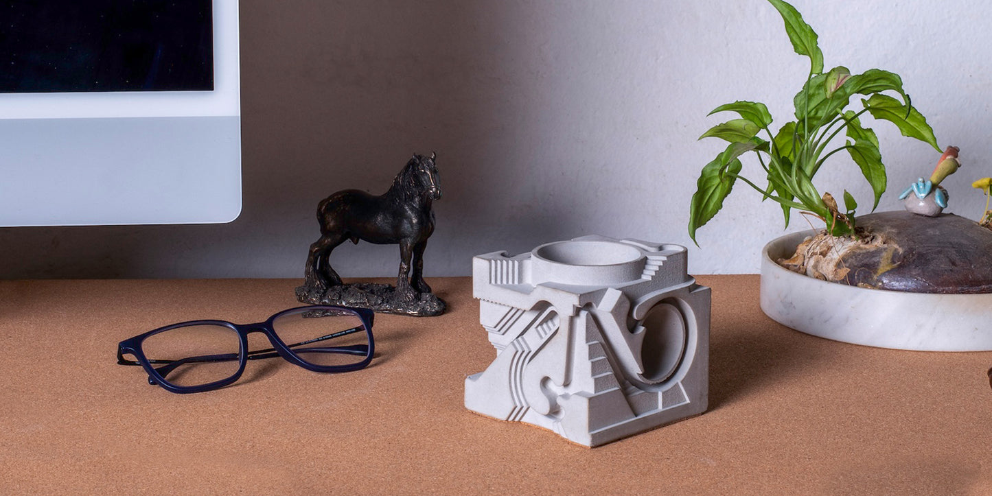 Material Immaterial studio